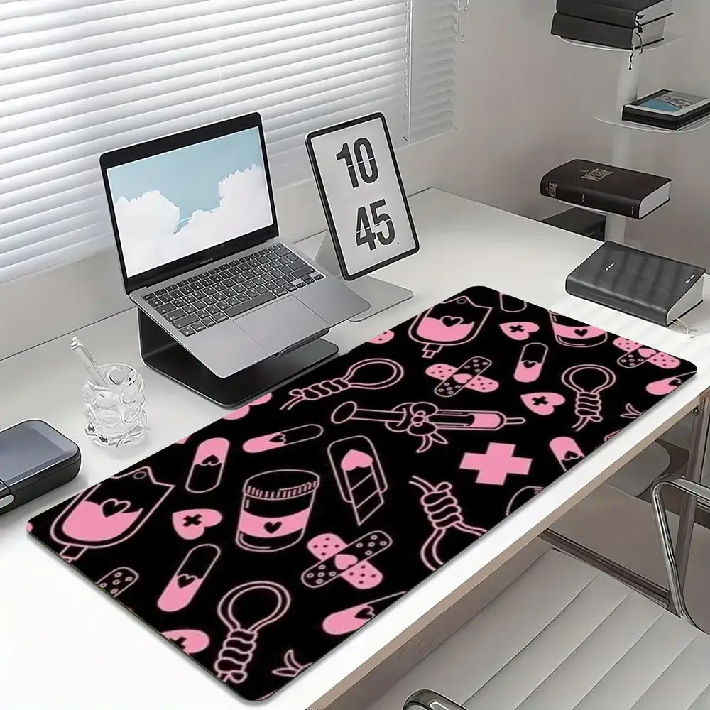 Desk Setup Pc And Laptop - Urocza różowa podkładka pod mysz z