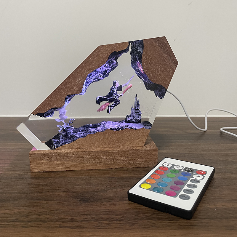 Lampa z żywicy epoksydowej z m – Desk Setup Lamp recenzja i cena